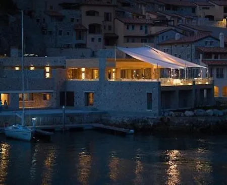 Apartman Portopiccolo Luxury Penthouse Private Beach *