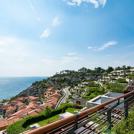 Portopiccolo Luxury Penthouse 아파트