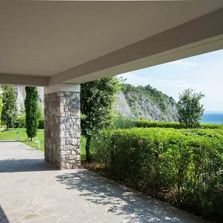 Portopiccolo Luxury Penthouse Private Beach! * Sistiana