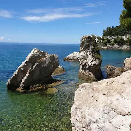 아파트 Portopiccolo Luxury Penthouse 시스티아나